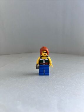 LEGO Pirates Pirate Female Minifigure